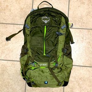 Osprey Women’s Stratos  34 back pack green